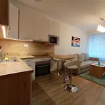 In 44077 아파트