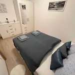 In 44077 아파트 발라톤엘