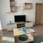 In 44077 아파트